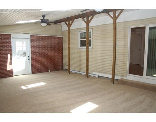 112 Fair Oak Rd, Springfield, MA 01128 photo 17