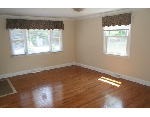 112 Fair Oak Rd, Springfield, MA 01128 photo 10