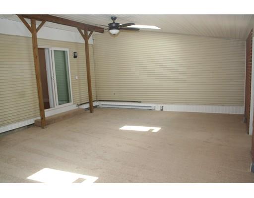 112 Fair Oak Rd, Springfield, MA 01128 photo 18