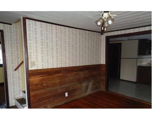 14 Beale St, Worcester, MA 01606 photo 4