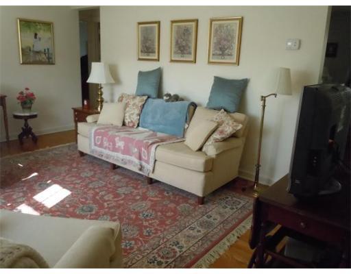 47 Judith St, Springfield, MA 01118 photo 7