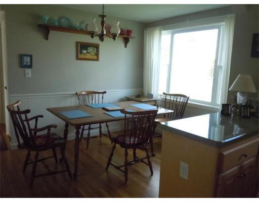 47 Judith St, Springfield, MA 01118 photo 5