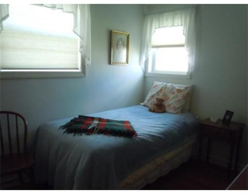 47 Judith St, Springfield, MA 01118 photo 9