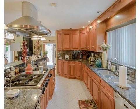 31 Myrtle St, Everett, MA 02149 photo 4