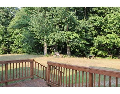33 Ryan Cir, Springfield, MA 01118 photo 4