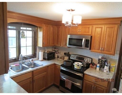 189 N Marion St, Fall River, MA 02723 photo 11
