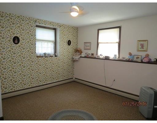 189 N Marion St, Fall River, MA 02723 photo 18