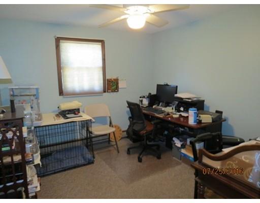 189 N Marion St, Fall River, MA 02723 photo 5