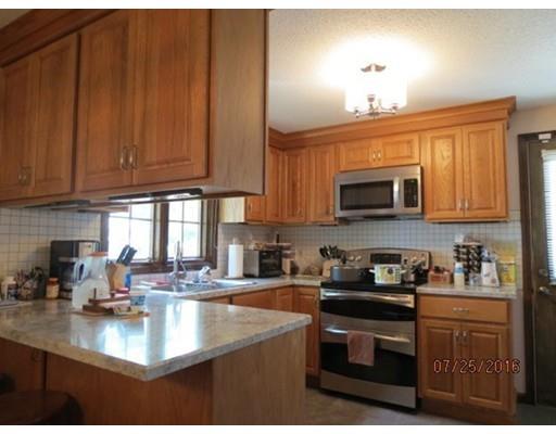 189 N Marion St, Fall River, MA 02723 photo 10