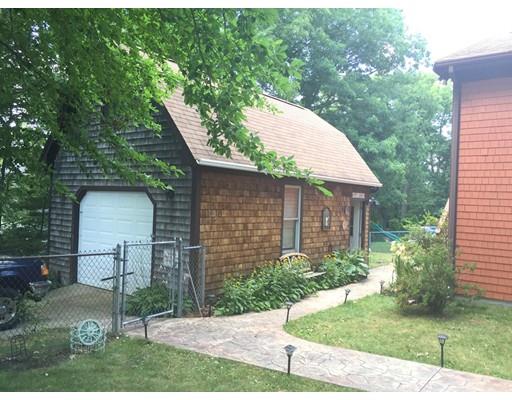 266 Canedy St, Fall River, MA 02720 photo 3