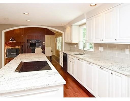 4 Walnut St, Upton, MA 01568 photo 6