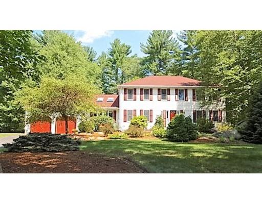 4 Walnut St, Upton, MA 01568 photo 1