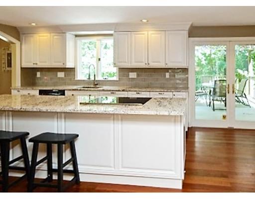 4 Walnut St, Upton, MA 01568 photo 4