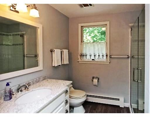 4 Walnut St, Upton, MA 01568 photo 11