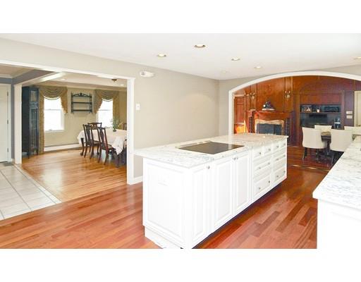 4 Walnut St, Upton, MA 01568 photo 5