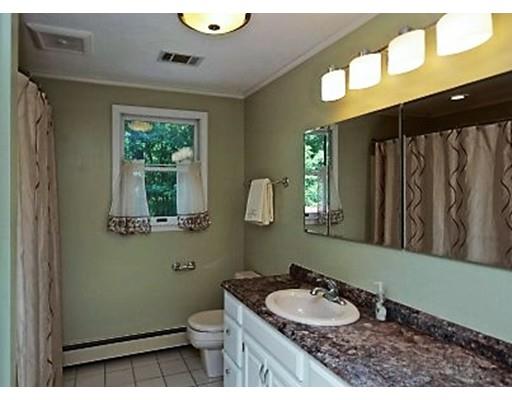 4 Walnut St, Upton, MA 01568 photo 10