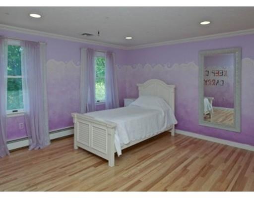 4 Walnut St, Upton, MA 01568 photo 17