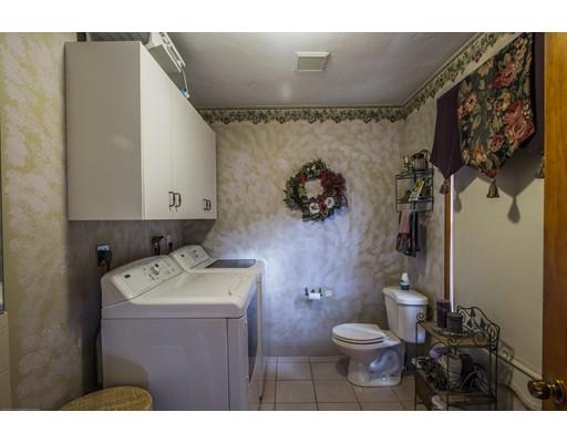 152 Derby St, Worcester, MA 01604 photo 9