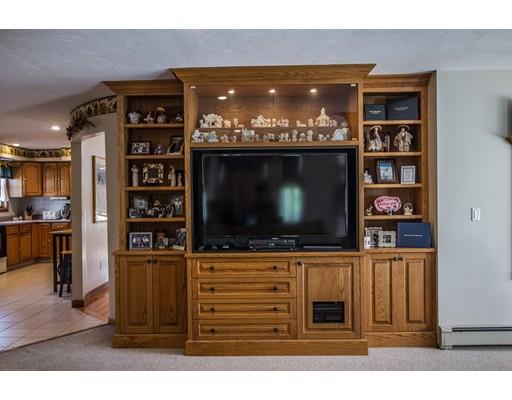 152 Derby St, Worcester, MA 01604 photo 12