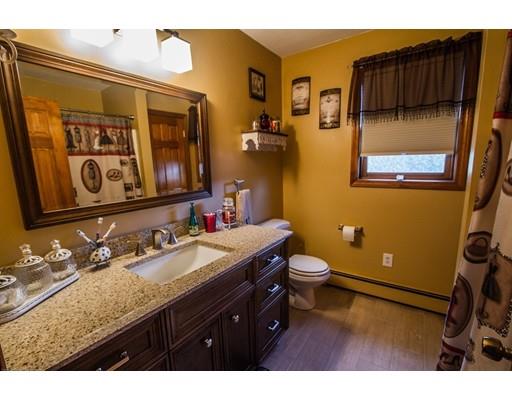 152 Derby St, Worcester, MA 01604 photo 18