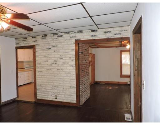 16 Elm St, Webster, MA 01570 photo 7