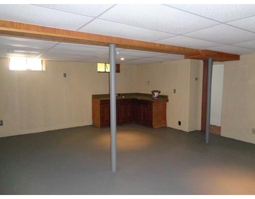 185 Leopold St, Springfield, MA 01119 photo 16