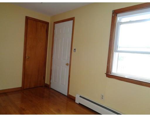 185 Leopold St, Springfield, MA 01119 photo 13