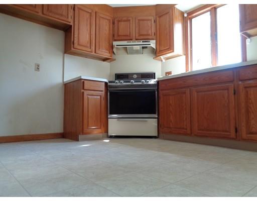 185 Leopold St, Springfield, MA 01119 photo 2