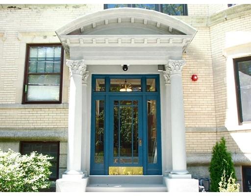 142 Fuller St #1, Brookline, MA 02446 photo 1