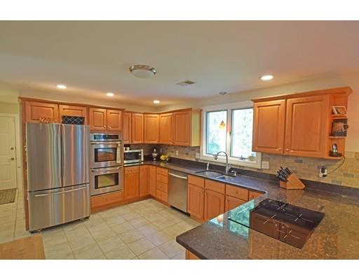 204 Newbridge St, Hingham, MA 02043 photo 7