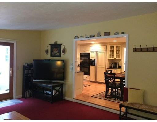 17 Spring Valley Rd, Worcester, MA 01609 photo 9
