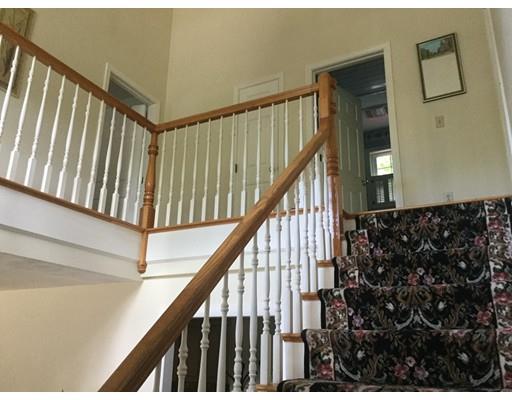 17 Spring Valley Rd, Worcester, MA 01609 photo 13