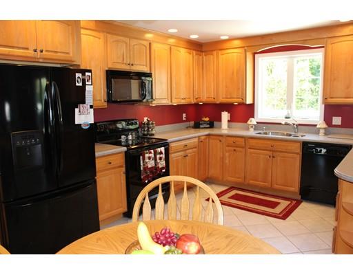 9 Mapleton Pl, Lynn, MA 01904 photo 5