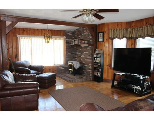 9 Mapleton Pl, Lynn, MA 01904 photo 10