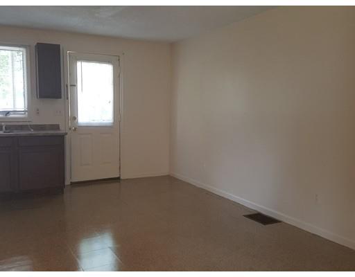 128 Cedar St, Springfield, MA 01105 photo 8