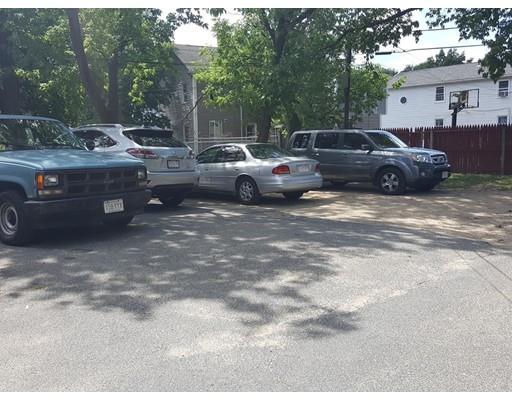 128 Cedar St, Springfield, MA 01105 photo 2