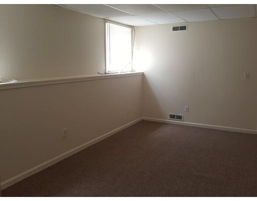 128 Cedar St, Springfield, MA 01105 photo 7