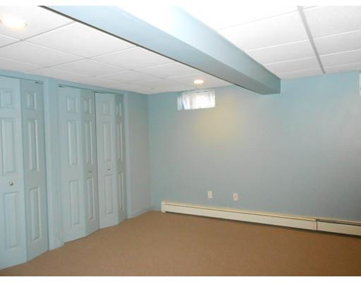 33 Maple Ave, Avon, MA 02322 photo 16