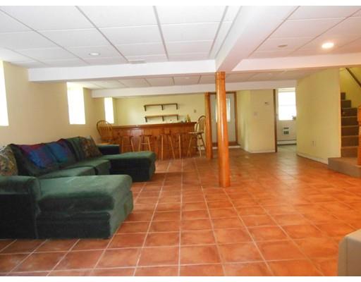 33 Maple Ave, Avon, MA 02322 photo 17