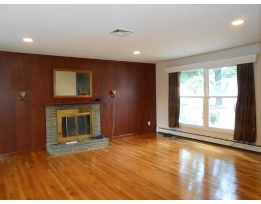 33 Maple Ave, Avon, MA 02322 photo 5