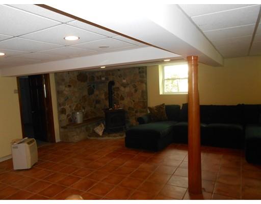 33 Maple Ave, Avon, MA 02322 photo 10