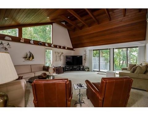 17 Compass Cir, Mashpee, MA 02649 photo 5