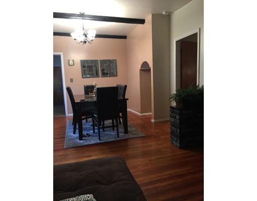 116 Larkspur St, Springfield, MA 01108 photo 3