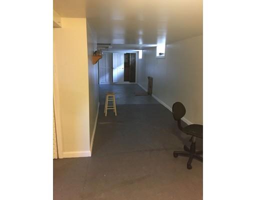 116 Larkspur St, Springfield, MA 01108 photo 10