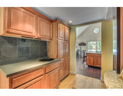 21 Lois Ln, Needham, MA 02492 photo 5
