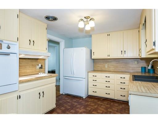 67 Melha Ave, Springfield, MA 01104 photo 5