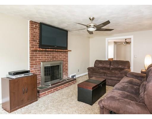 67 Melha Ave, Springfield, MA 01104 photo 3