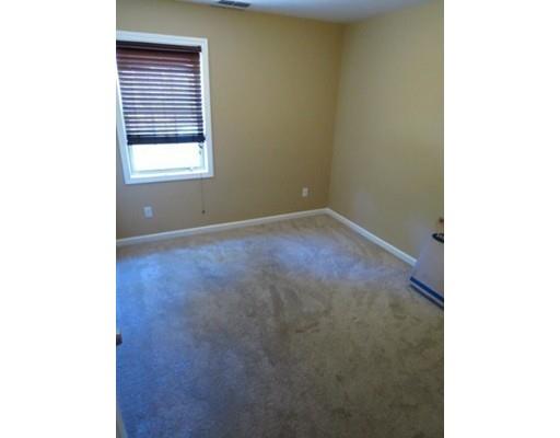 216 Mazarin St, Springfield, MA 01151 photo 20