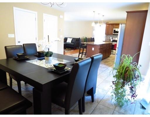 216 Mazarin St, Springfield, MA 01151 photo 8