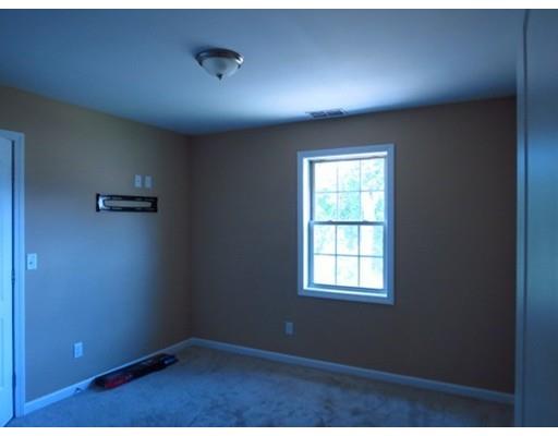 216 Mazarin St, Springfield, MA 01151 photo 21